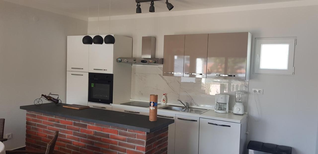 Matusanka Apartment Banjol Esterno foto